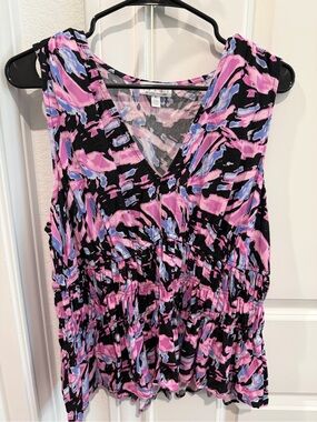 sofia by sofia vergara Pink, Black & Blue Sleeveless V-Neck Peplum Top